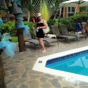 Meet your Posher, Ivett